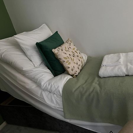 Leicester Oadby 4 Bed Home, 8 Guests, Park 5 Cars 외부 사진