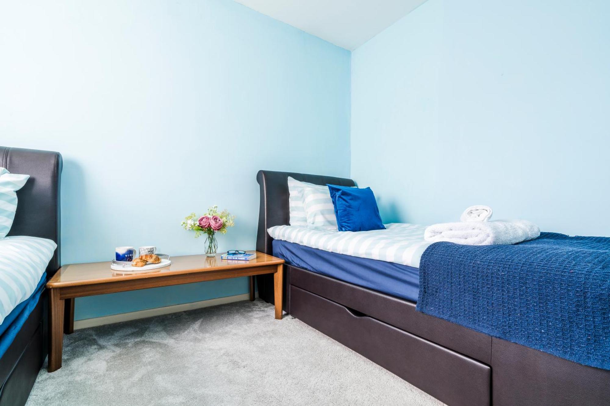Leicester Oadby 4 Bed Home, 8 Guests, Park 5 Cars 외부 사진