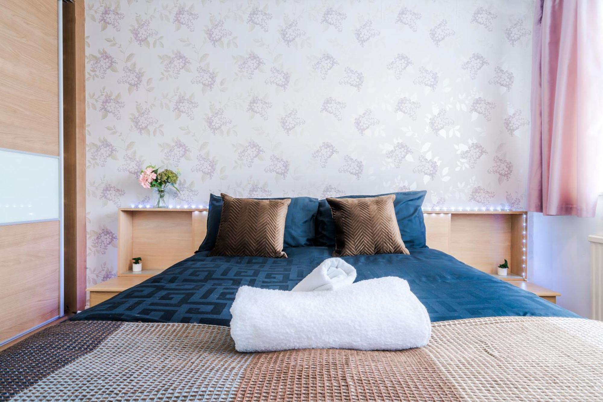 Leicester Oadby 4 Bed Home, 8 Guests, Park 5 Cars 외부 사진